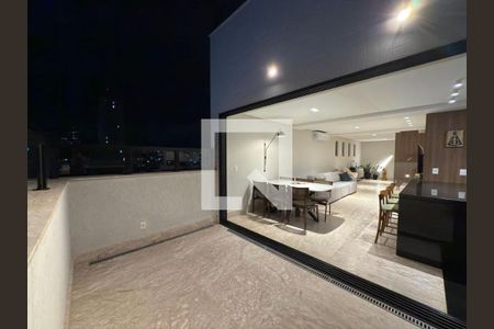 Apartamento à venda com 3 quartos, 256m² em Floresta, Belo Horizonte