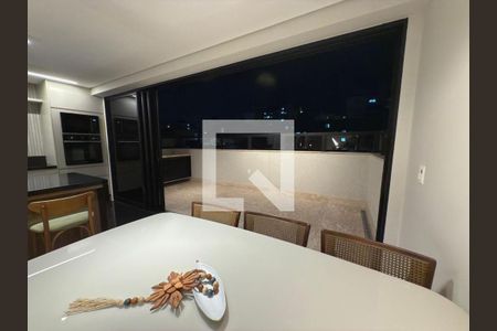 Apartamento à venda com 3 quartos, 256m² em Floresta, Belo Horizonte