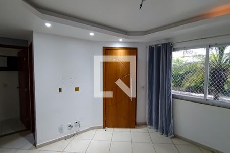 sala de casa para alugar com 4 quartos, 120m² em Taquara, Rio de Janeiro
