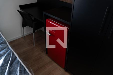 Quarto/Cozinha de kitnet/studio à venda com 1 quarto, 17m² em Vila Sônia, São Paulo