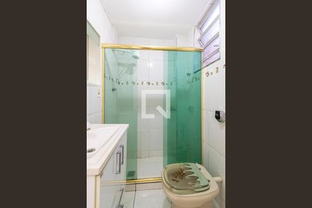 Banheiro de apartamento para alugar com 1 quarto, 55m² em Irajá, Rio de Janeiro