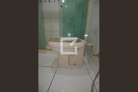 Banheiro de apartamento para alugar com 1 quarto, 55m² em Irajá, Rio de Janeiro