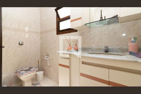 Casa à venda com 160m², 3 quartos e 2 vagas Casa à venda com 160m², 3 quartos e 2 vagasBanheiro 1