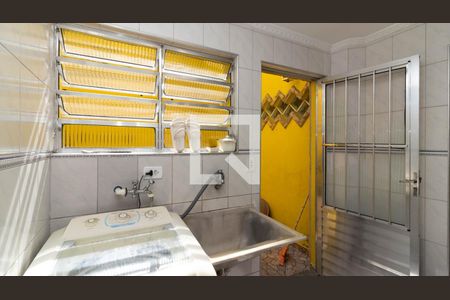 Casa à venda com 160m², 3 quartos e 2 vagas Casa à venda com 160m², 3 quartos e 2 vagasÁrea de Serviço