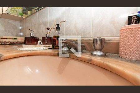 Casa à venda com 160m², 3 quartos e 2 vagas Casa à venda com 160m², 3 quartos e 2 vagasBanheiro da Suíte - Torneira