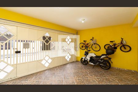 Casa à venda com 160m², 3 quartos e 2 vagas Casa à venda com 160m², 3 quartos e 2 vagasGaragem