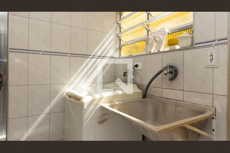 Casa à venda com 160m², 3 quartos e 2 vagas Casa à venda com 160m², 3 quartos e 2 vagasÁrea de Serviço