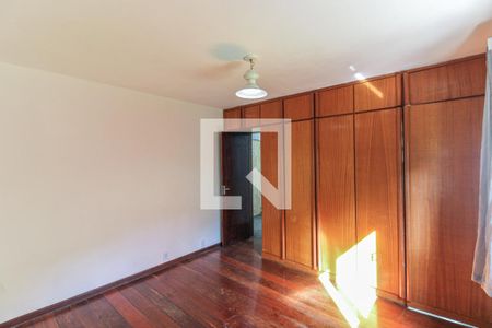 Casa para alugar com 70m², 1 quarto e 1 vaga Casa para alugar com 70m², 1 quarto e 1 vagaSuíte