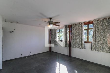 Casa para alugar com 70m², 1 quarto e 1 vaga Casa para alugar com 70m², 1 quarto e 1 vagaSala