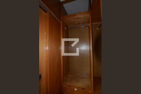 Casa para alugar com 225m², 2 quartos e 3 vagasCloset