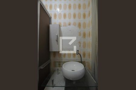 Casa para alugar com 225m², 2 quartos e 3 vagasBanheiro 2