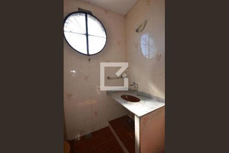 Casa para alugar com 225m², 2 quartos e 3 vagasBanheiro