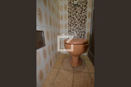 Casa para alugar com 225m², 2 quartos e 3 vagasBanheiro 2