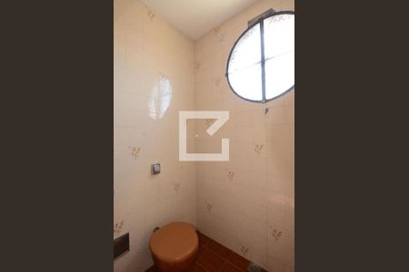 Casa para alugar com 225m², 2 quartos e 3 vagasBanheiro