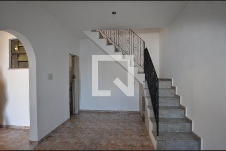 Sala de casa para alugar com 2 quartos, 225m² em Honório Gurgel, Rio de Janeiro