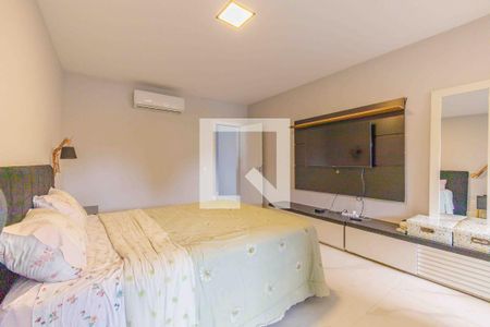 Casa de condomínio à venda com 720m², 4 quartos e 4 vagasSuíte 2