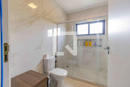 Casa de condomínio à venda com 720m², 4 quartos e 4 vagasBanheiro da Suíte 2