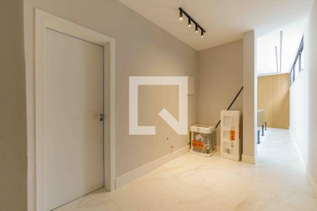 Casa de condomínio à venda com 720m², 4 quartos e 4 vagasHall