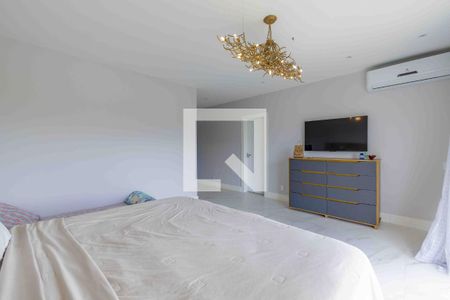 Casa de condomínio à venda com 720m², 4 quartos e 4 vagasSuíte 1