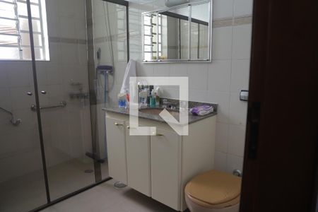 Casa à venda com 312m², 3 quartos e 2 vagasBanheiro Suite Master