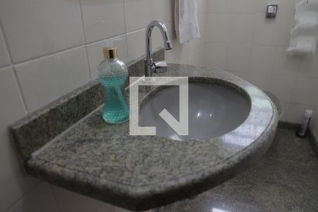 Casa à venda com 312m², 3 quartos e 2 vagasLavabo