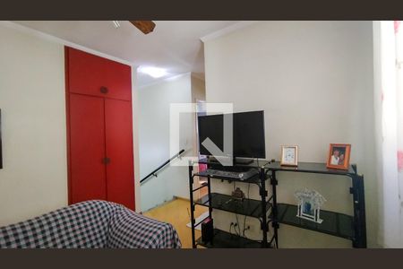 Casa à venda com 220m², 3 quartos e 2 vagasSala 2º Piso