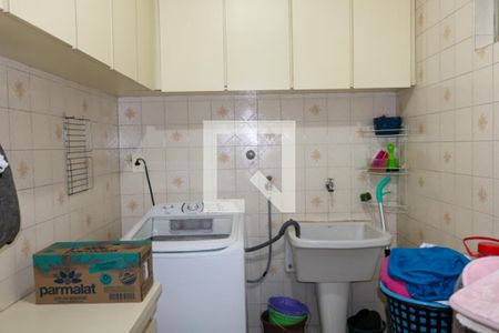 Casa à venda com 220m², 3 quartos e 2 vagasÁrea de Serviço