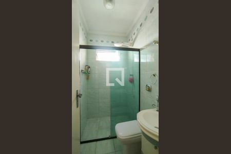 Casa à venda com 220m², 3 quartos e 2 vagasBanheiro da Suíte