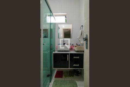 Casa à venda com 220m², 3 quartos e 2 vagasBanheiro Social