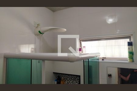 Casa à venda com 220m², 3 quartos e 2 vagasBanheiro Social