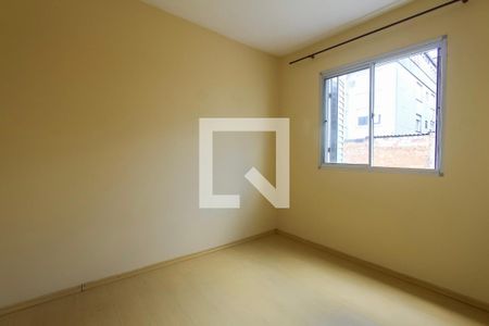 Quarto 1 de apartamento para alugar com 2 quartos, 72m² em Sarandi, Porto Alegre