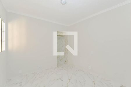 Sala de casa para alugar com 4 quartos, 240m² em Jardim Jovaia, Guarulhos