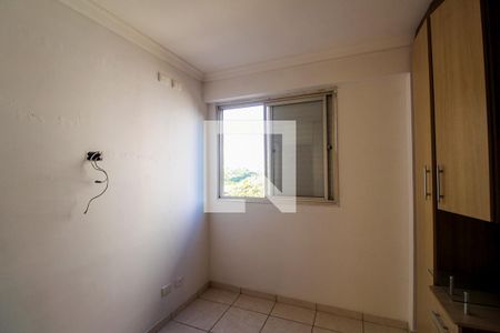Quarto 1 de apartamento para alugar com 2 quartos, 60m² em Parque Tomas Saraiva, São Paulo