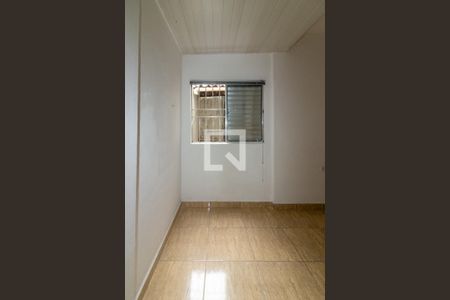 Sala/Quarto de casa para alugar com 1 quarto, 40m² em Jardim Salete, Taboão da Serra