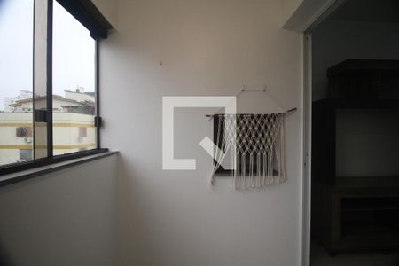 Apartamento para alugar com 65m², 2 quartos e 1 vagaSacada