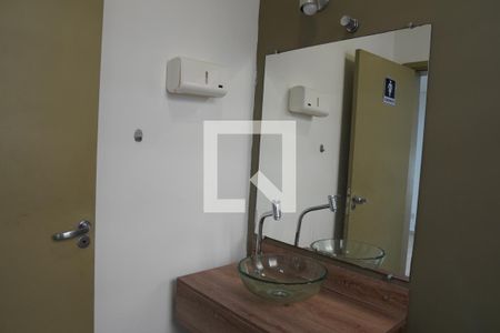 Lavabo de casa à venda com 3 quartos, 150m² em Jardim Paulistano, São Paulo
