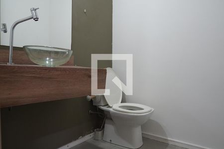 Casa para alugar com 150m², 3 quartos e 2 vagasBanheiro Social