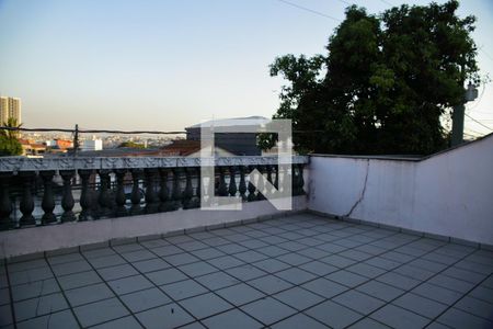 Casa para alugar com 75m², 2 quartos e sem vagaQuintal/varanda