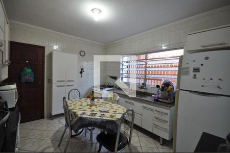 Casa à venda com 100m², 3 quartos e 2 vagasCozinha