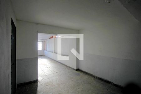 Casa à venda com 80m², 2 quartos e 3 vagasGaragem