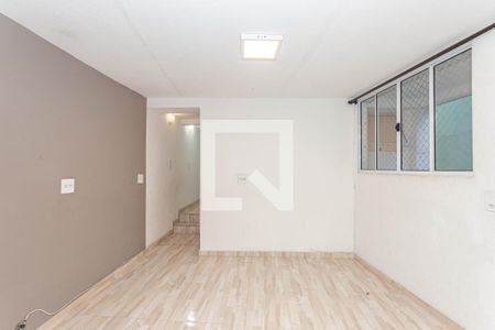 Sala de casa para alugar com 2 quartos, 110m² em São João Clímaco, São Paulo