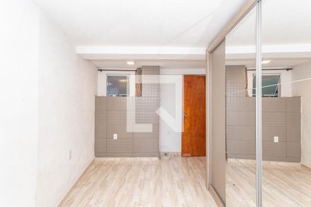 Quarto 1 de casa para alugar com 2 quartos, 110m² em São João Clímaco, São Paulo