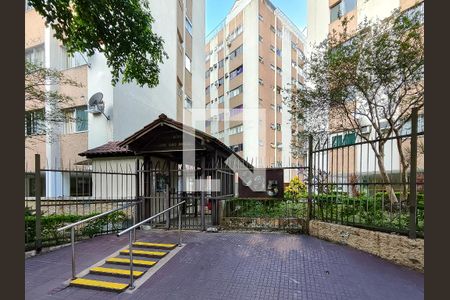 Apartamento à venda com 250m², 3 quartos e 2 vagasFachada e portaria