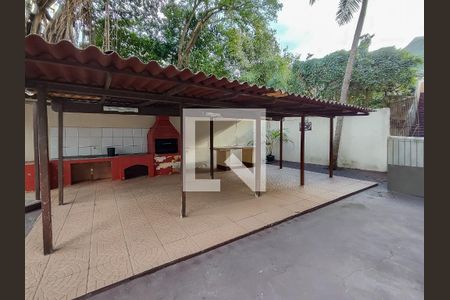 Apartamento à venda com 250m², 3 quartos e 2 vagasÁrea comum - Churrasqueira