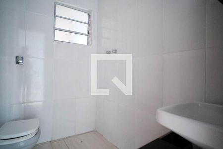 Casa para alugar com 240m², 2 quartos e 2 vagasBanheiro