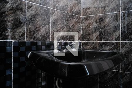 Casa para alugar com 240m², 2 quartos e 2 vagasBanheiro