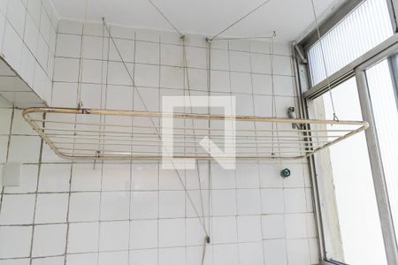 Apartamento à venda com 60m², 2 quartos e 1 vagaÁrea de Serviço