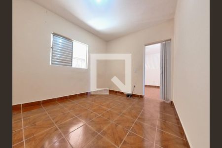 Quarto 1 de casa para alugar com 2 quartos, 80m² em Jardim Peri, São Paulo