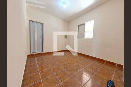 Quarto 1 de casa para alugar com 2 quartos, 80m² em Jardim Peri, São Paulo