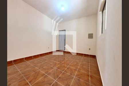 Quarto 1 de casa para alugar com 2 quartos, 80m² em Jardim Peri, São Paulo